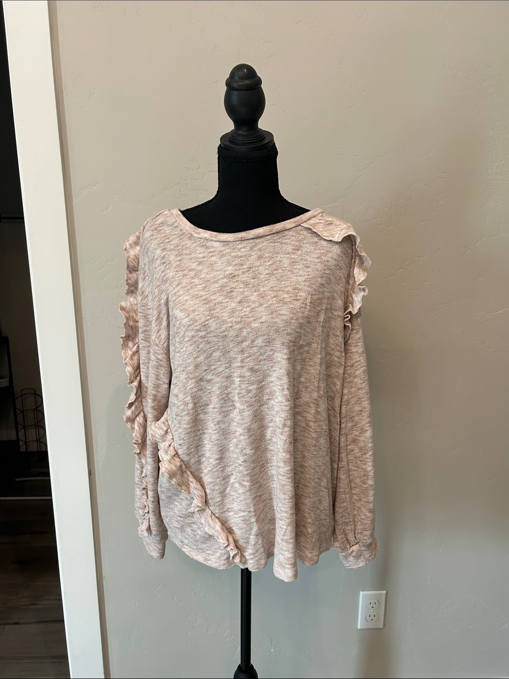 Vintage America Blush Heather Ruffle Long Sleeve Top L